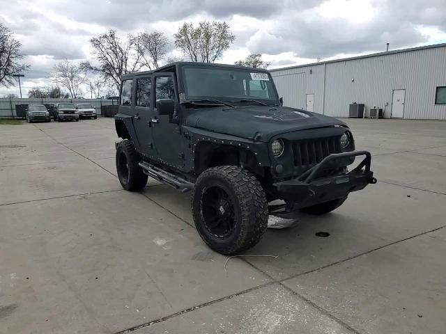 2015 Jeep Wrangler - Image 11