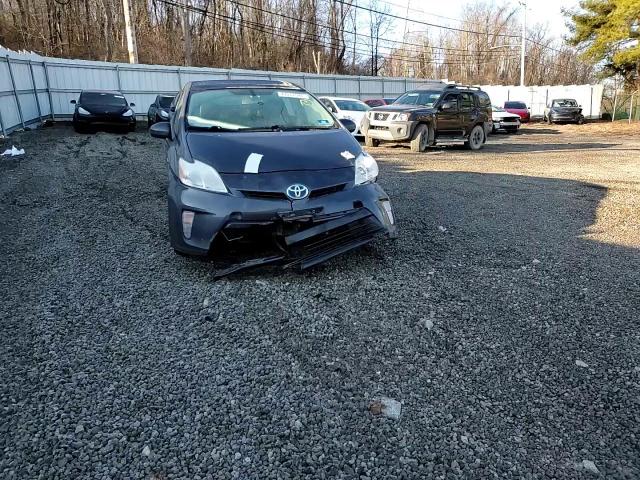 2013 Toyota Prius - Image 12
