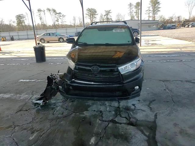 2015 Toyota Highlander - Image 11