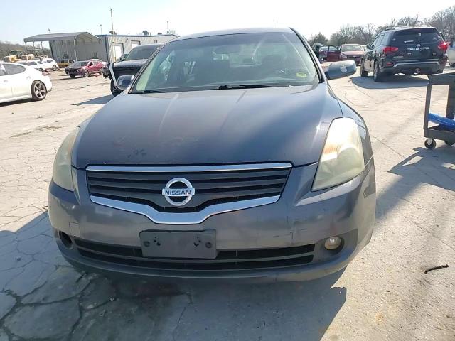 2009 Nissan Altima - Image 10