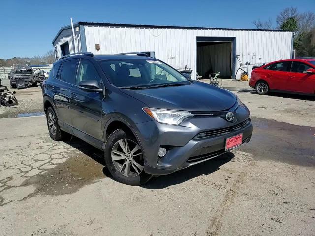 2017 Toyota RAV 4 - Image 15