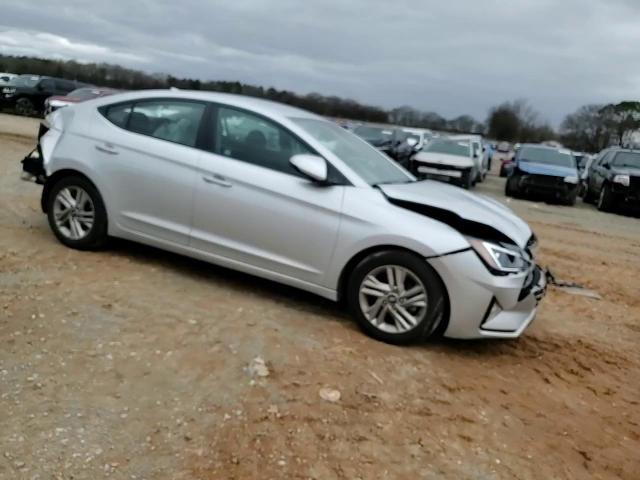 2020 Hyundai Elantra - Image 11
