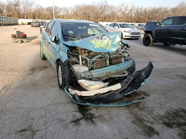 2013 Toyota Prius - Image 11