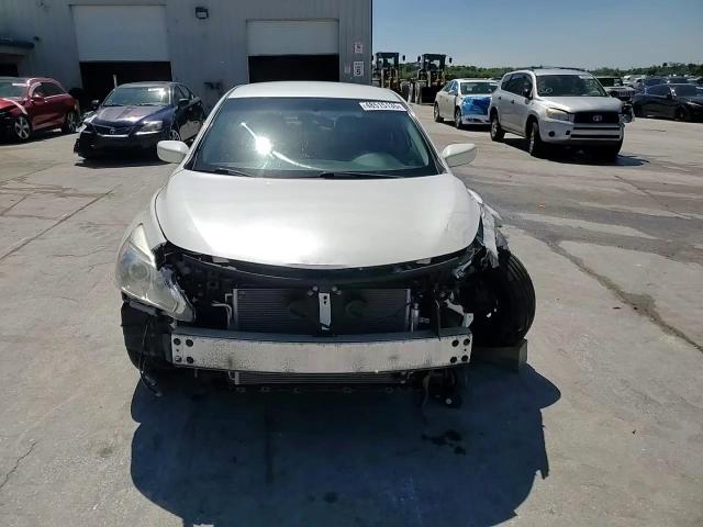 2013 Nissan Altima - Image 14