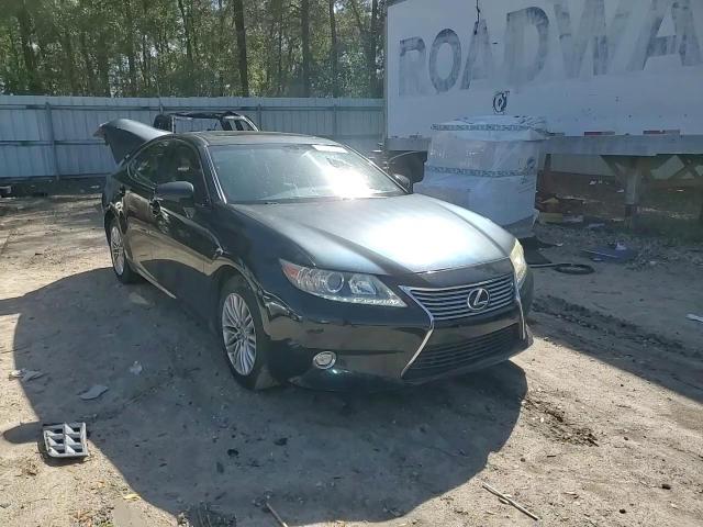 2014 Lexus ES - Image 10
