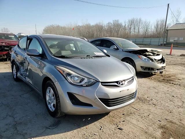 2014 Hyundai Elantra - Image 11