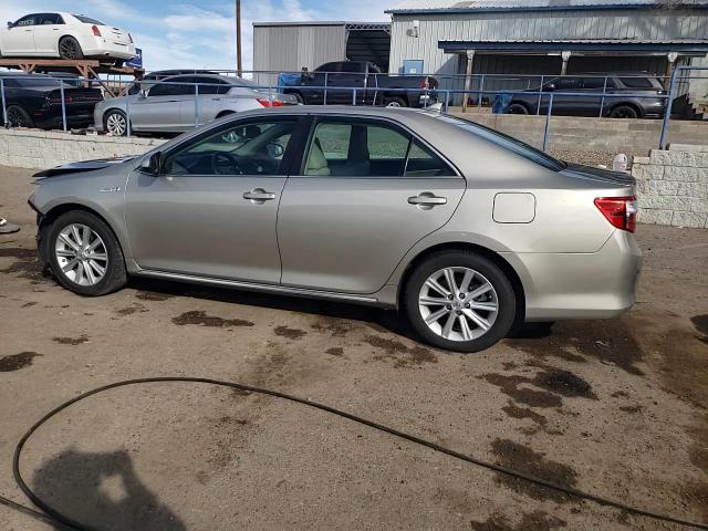 2014 Toyota Camry - Image 14