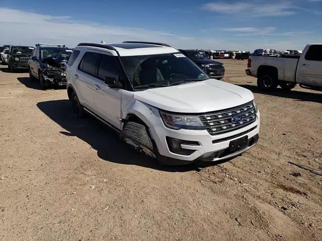 2016 Ford Explorer - Image 12