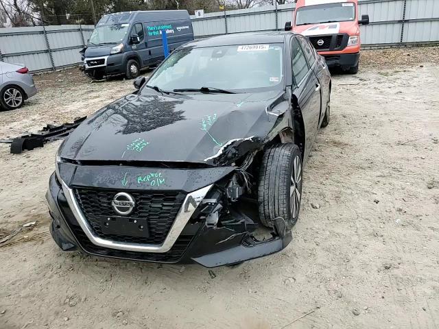 2020 Nissan Altima - Image 11