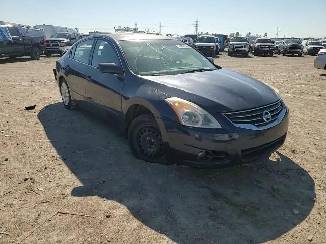 2012 Nissan Altima - Image 10