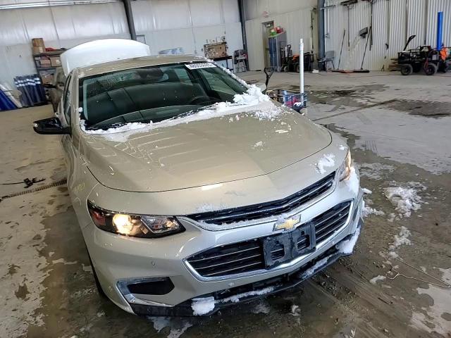 2016 Chevrolet Malibu - Image 10