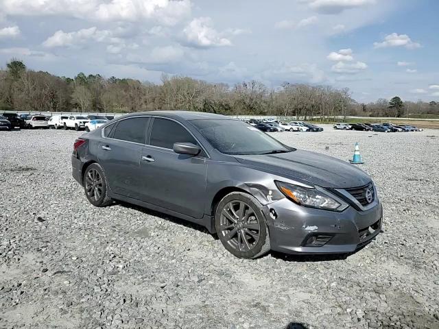 2018 Nissan Altima - Image 11
