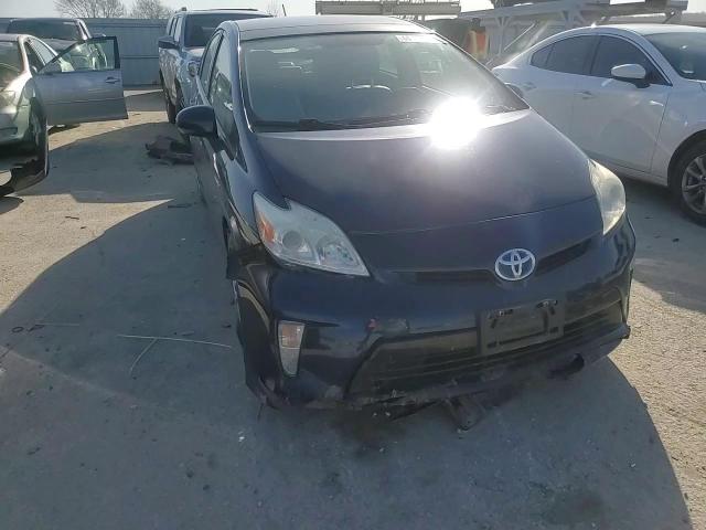 2013 Toyota Prius - Image 11