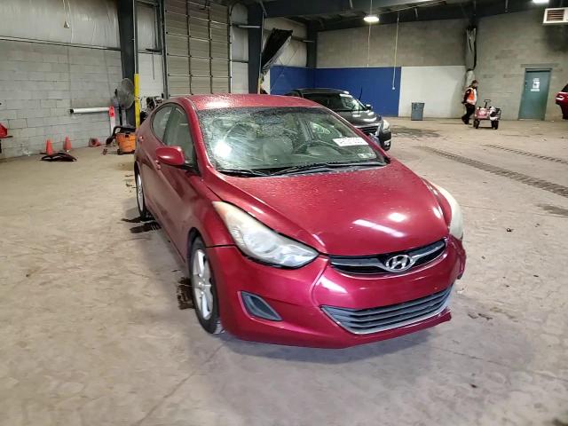 2013 Hyundai Elantra - Image 14