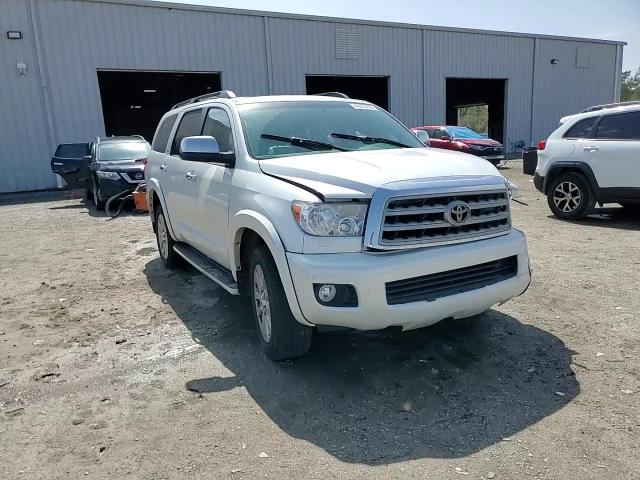 2013 Toyota Sequoia - Image 14