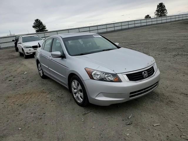 2009 Honda Accord - Image 11