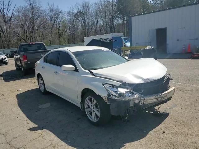 2013 Nissan Altima - Image 11