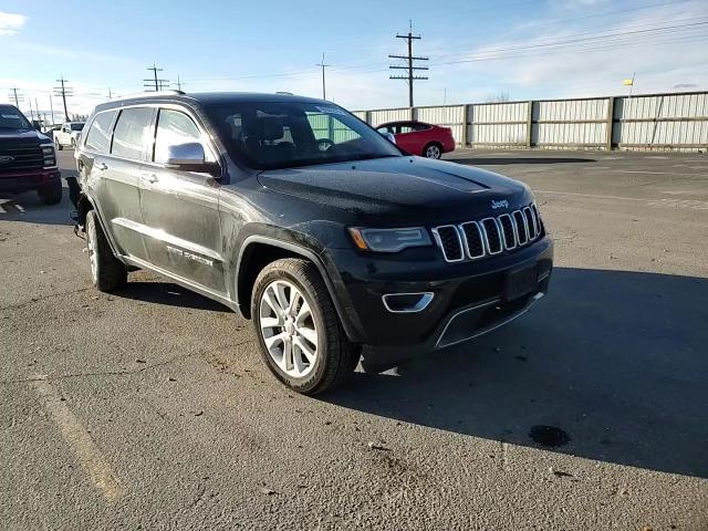 2017 Jeep Grand Cherokee - Image 11