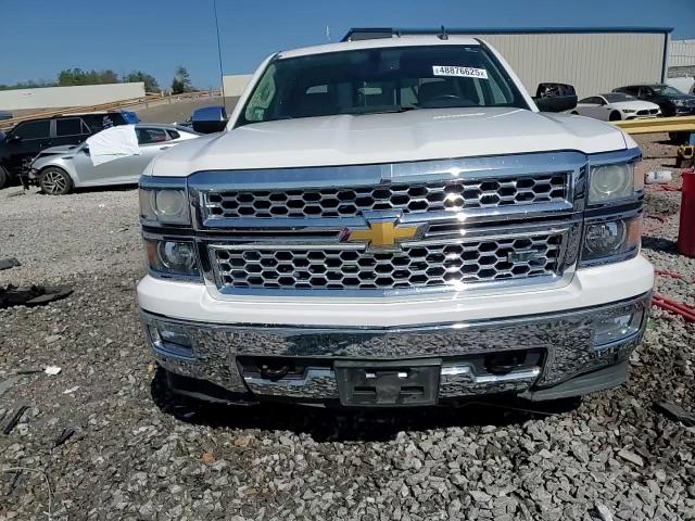 2015 Chevrolet Silverado - Image 13