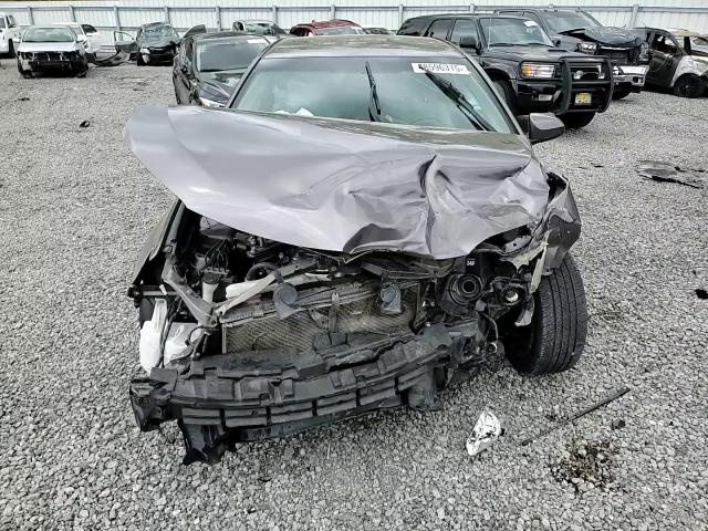 2016 Toyota Camry - Image 10