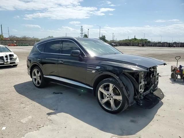 2022 Genesis GV80 - Image 11
