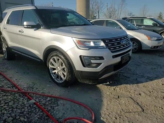 2016 Ford Explorer - Image 15