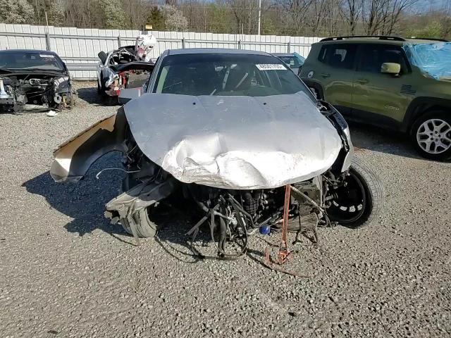 2009 Ford Focus Ses VIN: 1FAHP33N89W174146 Lot: 63230275