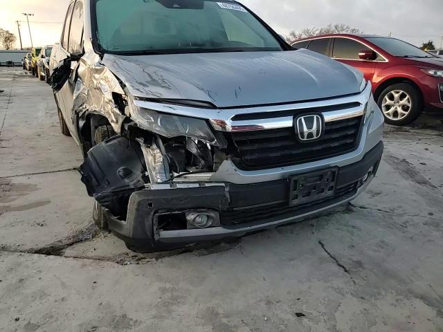 2017 Honda Ridgeline - Image 10