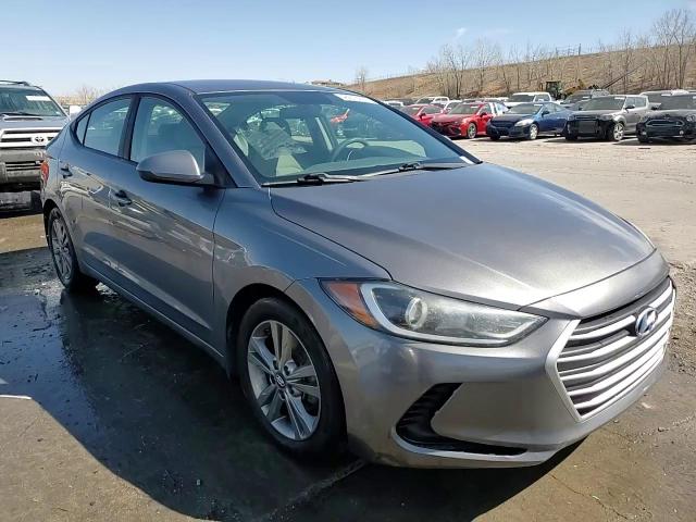 2018 Hyundai Elantra - Image 14