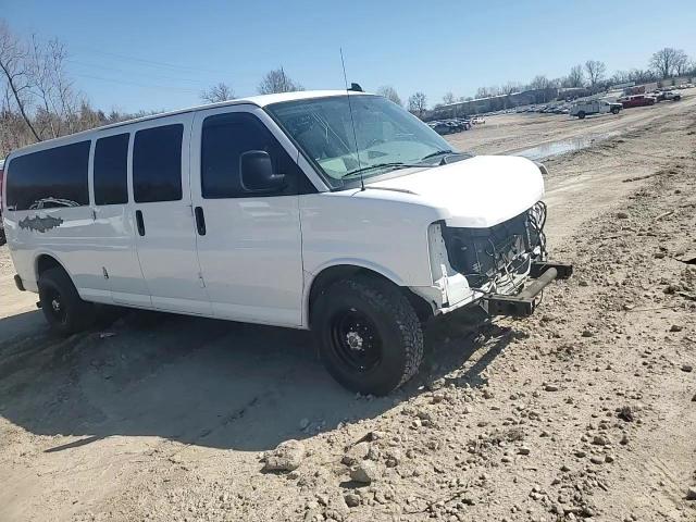 2017 Chevrolet Express - Image 11