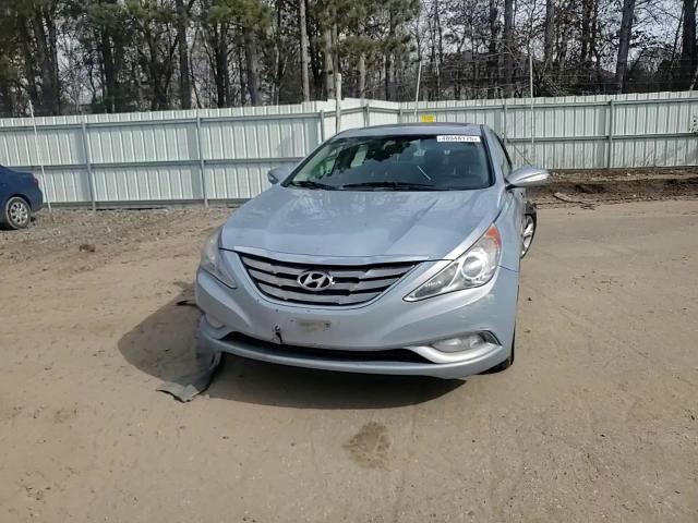 2011 Hyundai Sonata - Image 10