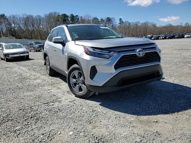 2023 Toyota RAV 4 - Image 11