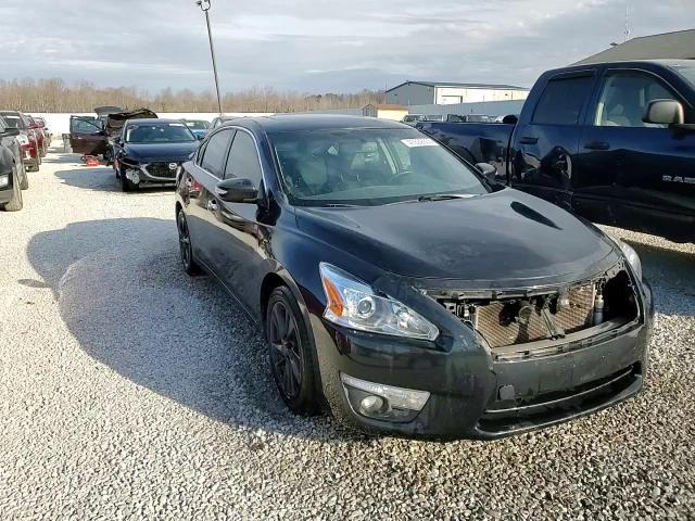 2014 Nissan Altima - Image 14