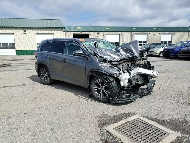 2016 Toyota Highlander - Image 11