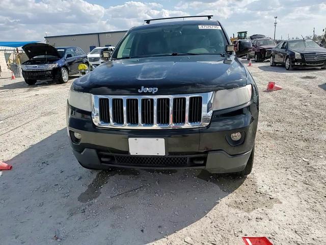 2012 Jeep Grand Cherokee - Image 14