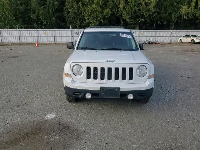 2014 Jeep Liberty (Patriot) - Image 12