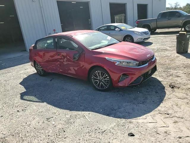 2024 Kia Forte - Image 11