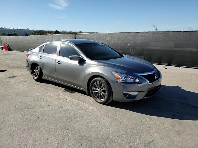 2015 Nissan Altima - Image 13