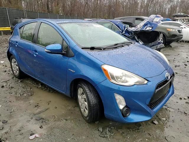 2015 Toyota Prius - Image 10