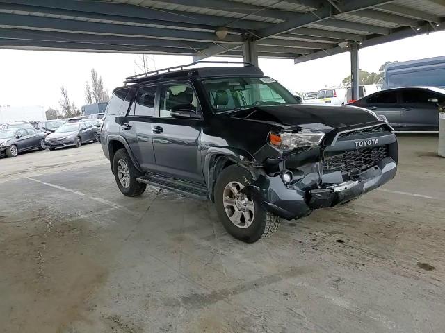 2019 Toyota 4Runner - Image 12