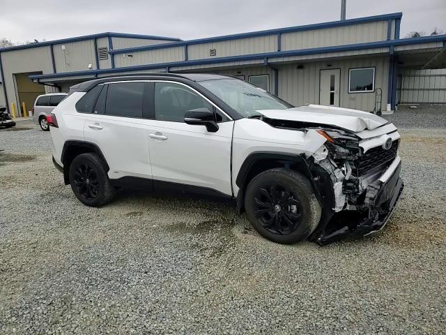 2024 Toyota RAV 4 - Image 12