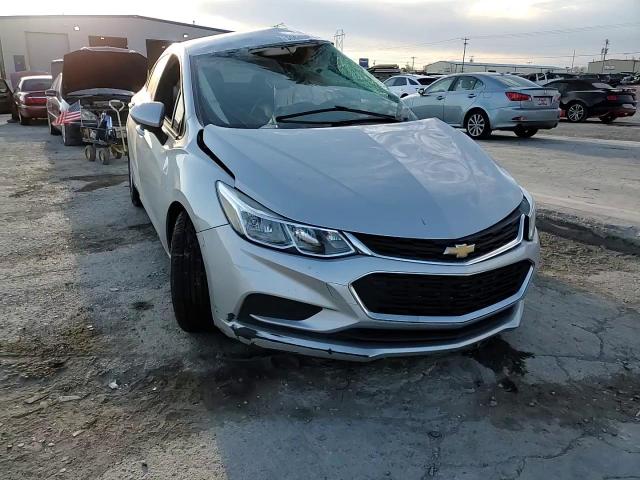 2017 Chevrolet Cruze Ls VIN: 1G1BC5SM8H7209317 Lot: 50640955