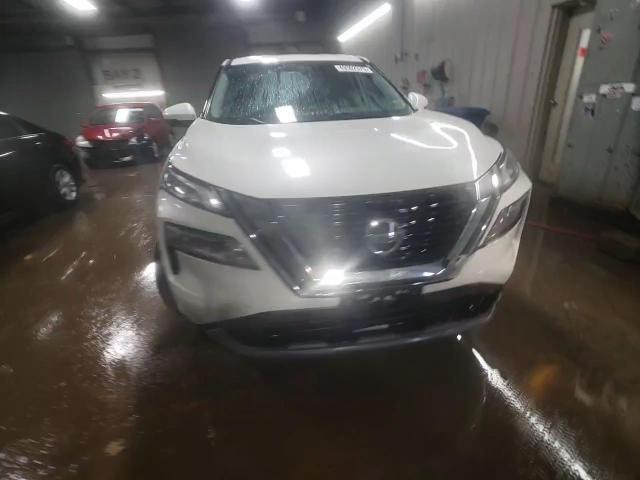 2021 Nissan Rogue - Image 13