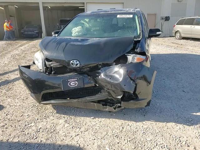 2013 Toyota Sienna - Image 14