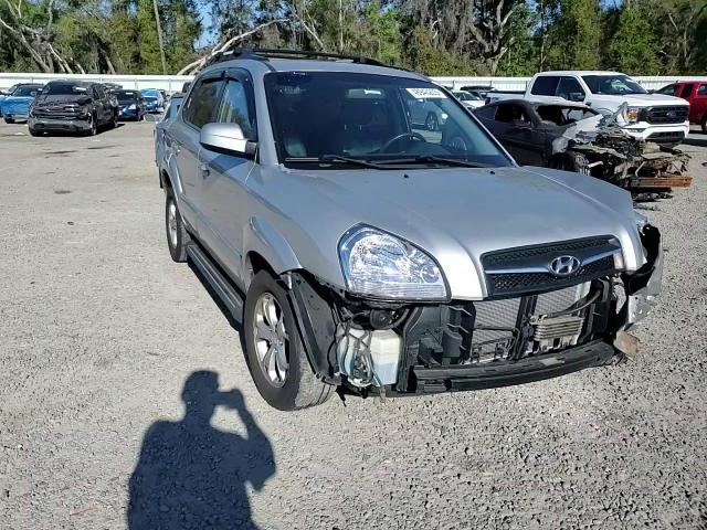 2009 Hyundai Tucson - Image 12