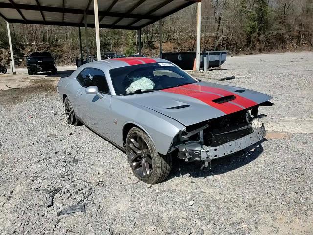 2020 Dodge Challenger - Image 11