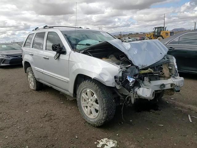 2010 Jeep Grand Cherokee - Image 10