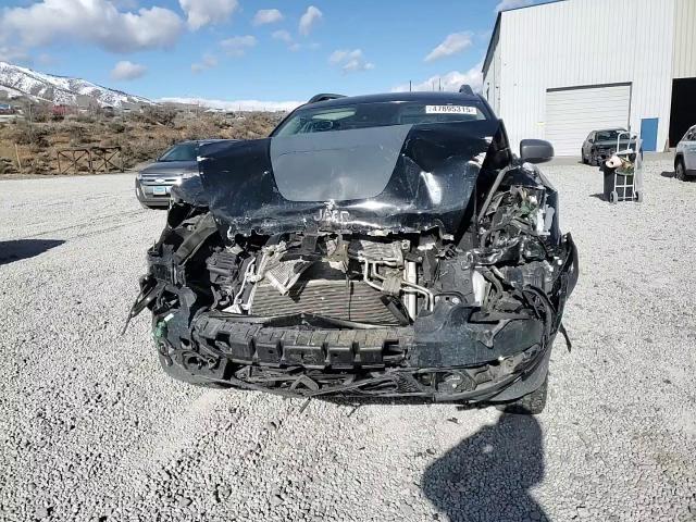 2018 Jeep Cherokee - Image 11
