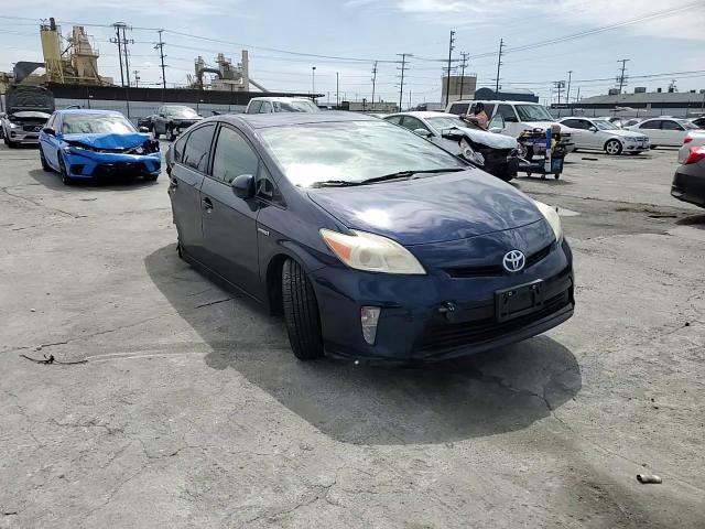 2013 Toyota Prius - Image 10