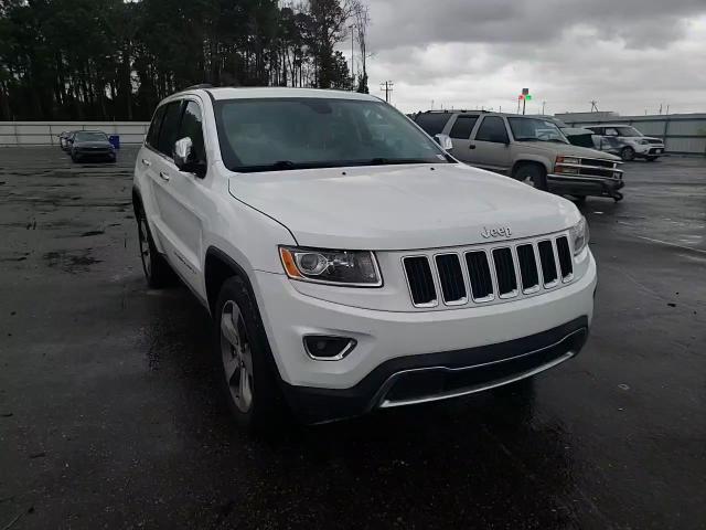 2016 Jeep Grand Cherokee - Image 12